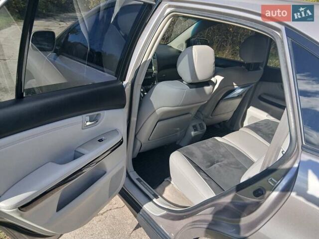 Лексус РХ 2005 в Белой Церкве на Automoto.ua Серый Лексус РХ, объемом двигателя 3.3 л и пробегом 250 тыс. км за 10200 $, фото 5 на Automoto.ua