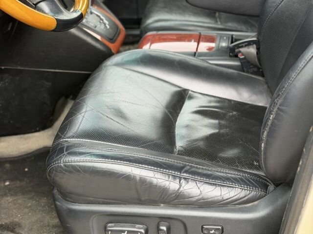 Серый Лексус РХ, объемом двигателя 3.3 л и пробегом 320 тыс. км за 4200 $, фото 9 на Automoto.ua