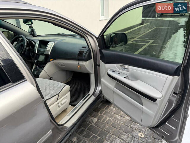 Серый Лексус РХ, объемом двигателя 3.3 л и пробегом 340 тыс. км за 9700 $, фото 11 на Automoto.ua