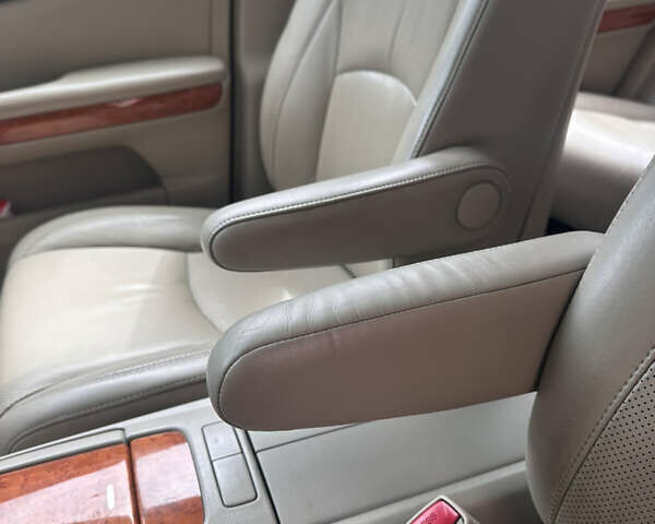 Серый Лексус РХ, объемом двигателя 3.31 л и пробегом 221 тыс. км за 9500 $, фото 16 на Automoto.ua