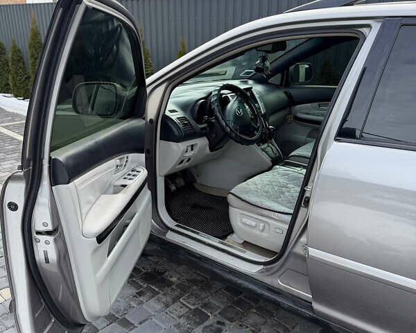 Серый Лексус РХ, объемом двигателя 3.3 л и пробегом 340 тыс. км за 9700 $, фото 6 на Automoto.ua