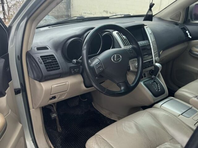 Серый Лексус РХ, объемом двигателя 3.3 л и пробегом 249 тыс. км за 9500 $, фото 2 на Automoto.ua