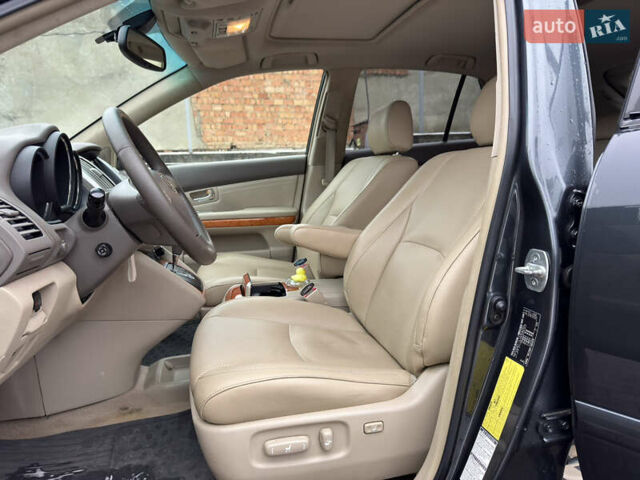 Серый Лексус РХ, объемом двигателя 3 л и пробегом 184 тыс. км за 7700 $, фото 7 на Automoto.ua