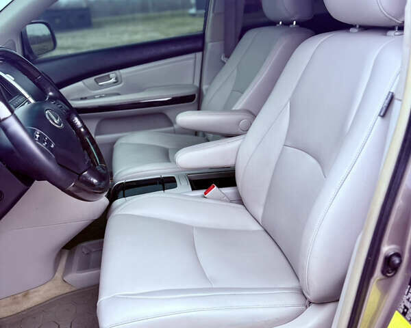 Сірий Лексус РХ, об'ємом двигуна 3.31 л та пробігом 245 тис. км за 10999 $, фото 13 на Automoto.ua