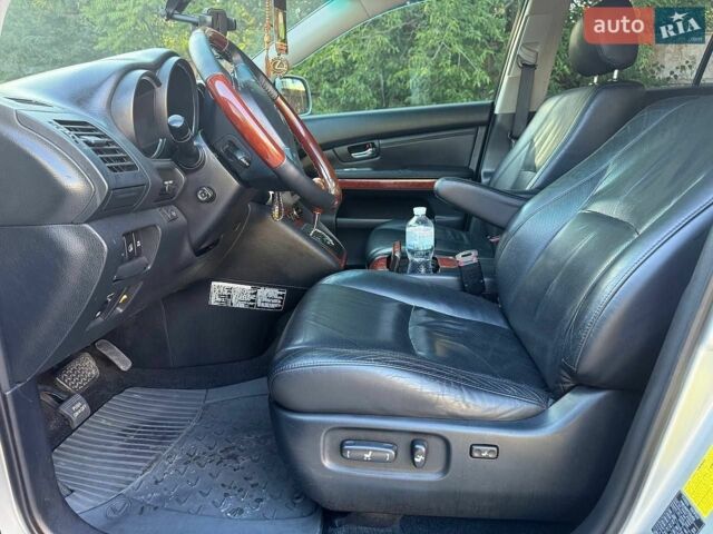 Сірий Лексус РХ, об'ємом двигуна 3 л та пробігом 235 тис. км за 10500 $, фото 12 на Automoto.ua