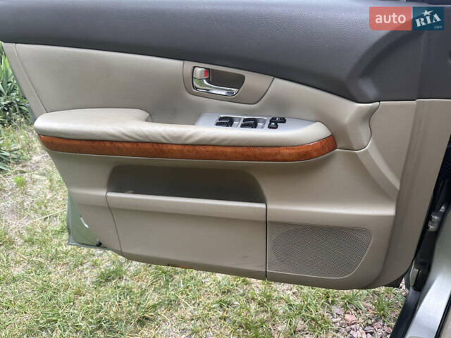 Серый Лексус РХ, объемом двигателя 3.31 л и пробегом 221 тыс. км за 9500 $, фото 11 на Automoto.ua