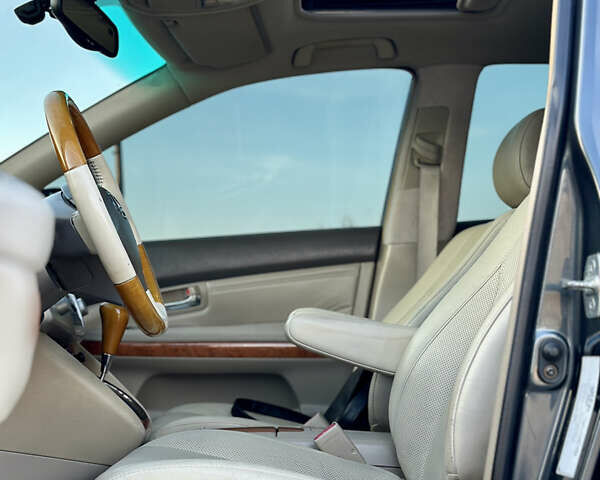 Сірий Лексус РХ, об'ємом двигуна 3.31 л та пробігом 236 тис. км за 9499 $, фото 12 на Automoto.ua