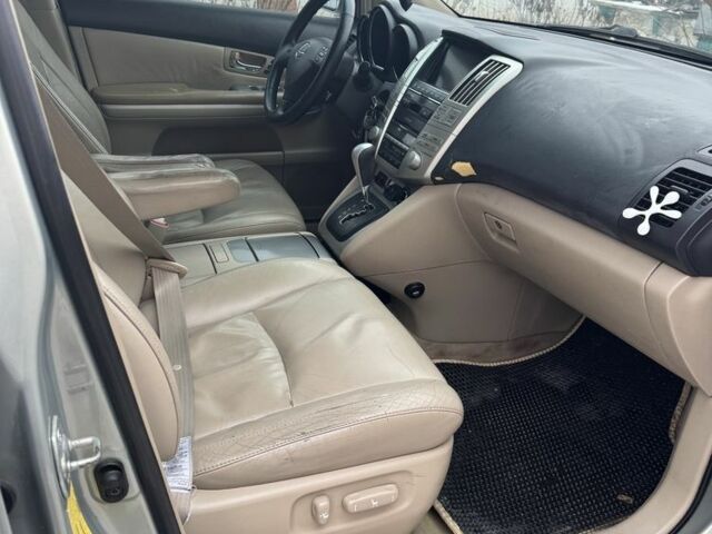 Серый Лексус РХ, объемом двигателя 3.3 л и пробегом 249 тыс. км за 9500 $, фото 4 на Automoto.ua