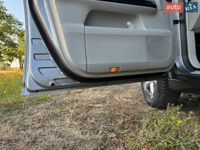 Сірий Лексус РХ, об'ємом двигуна 3.3 л та пробігом 190 тис. км за 9650 $, фото 21 на Automoto.ua