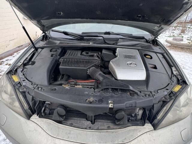 Серый Лексус РХ, объемом двигателя 3.3 л и пробегом 249 тыс. км за 9500 $, фото 6 на Automoto.ua