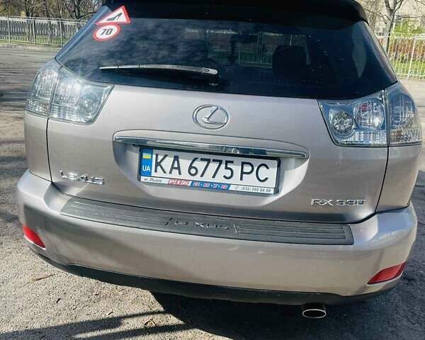Лексус РХ 2005 в Киеве на Automoto.ua Серый Лексус РХ, объемом двигателя 3.31 л и пробегом 152 тыс. км за 9200 $, фото 3 на Automoto.ua
