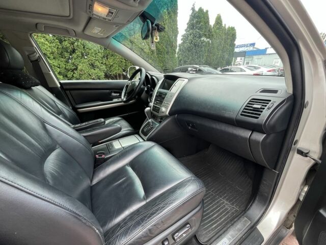 Лексус РХ 2005 в Белой Церкве на Automoto.ua Серый Лексус РХ, объемом двигателя 3.3 л и пробегом 281 тыс. км за 10300 $, фото 19 на Automoto.ua