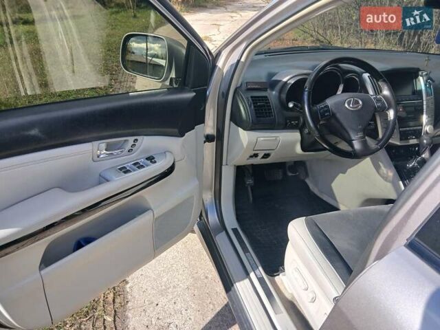 Лексус РХ 2005 в Белой Церкве на Automoto.ua Серый Лексус РХ, объемом двигателя 3.3 л и пробегом 250 тыс. км за 10200 $, фото 1 на Automoto.ua