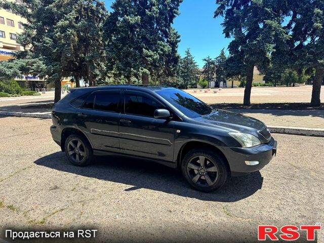 Серый Лексус РХ, объемом двигателя 3 л и пробегом 225 тыс. км за 8900 $, фото 1 на Automoto.ua