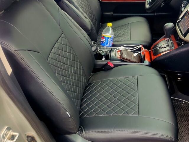 Серый Лексус РХ, объемом двигателя 3.3 л и пробегом 198 тыс. км за 7000 $, фото 4 на Automoto.ua