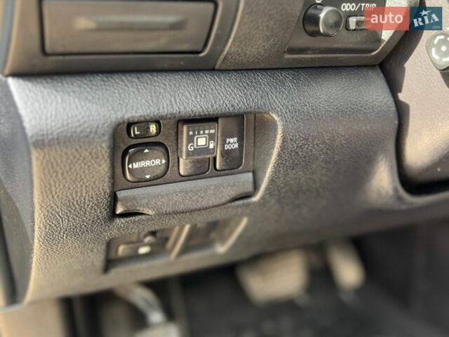 Сірий Лексус РХ, об'ємом двигуна 3.46 л та пробігом 288 тис. км за 10200 $, фото 26 на Automoto.ua