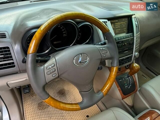 Сірий Лексус РХ, об'ємом двигуна 3.46 л та пробігом 256 тис. км за 7900 $, фото 14 на Automoto.ua