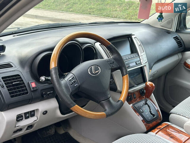 Сірий Лексус РХ, об'ємом двигуна 3.3 л та пробігом 258 тис. км за 9299 $, фото 18 на Automoto.ua