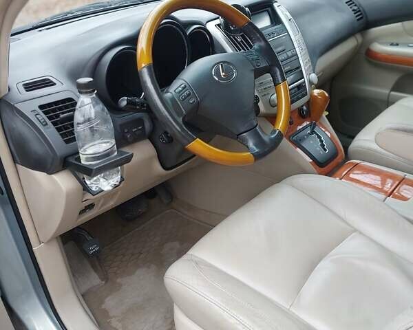 Серый Лексус РХ, объемом двигателя 3.31 л и пробегом 210 тыс. км за 10000 $, фото 5 на Automoto.ua