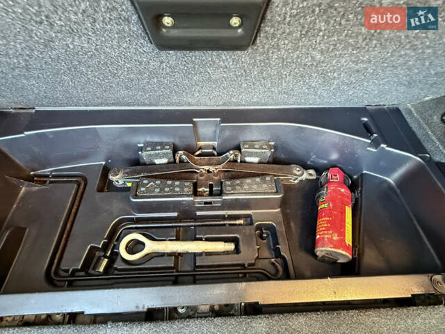 Сірий Лексус РХ, об'ємом двигуна 3.3 л та пробігом 204 тис. км за 9999 $, фото 82 на Automoto.ua