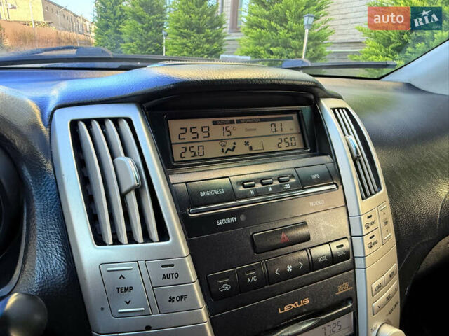 Серый Лексус РХ, объемом двигателя 3.31 л и пробегом 204 тыс. км за 9999 $, фото 81 на Automoto.ua