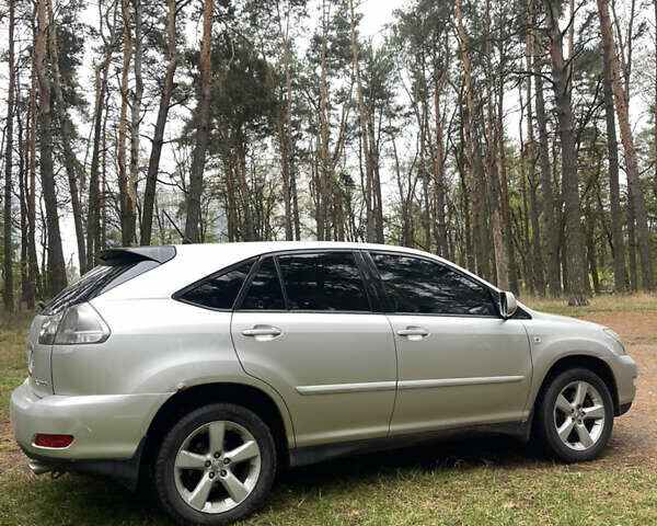 Серый Лексус РХ, объемом двигателя 3 л и пробегом 261 тыс. км за 7900 $, фото 2 на Automoto.ua