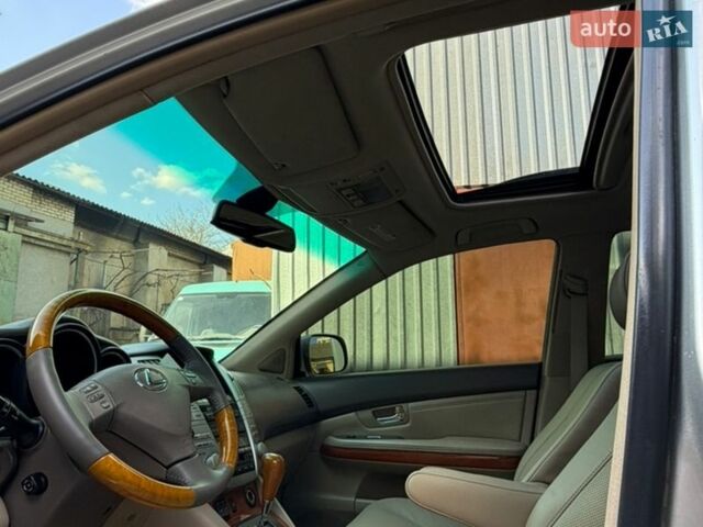 Сірий Лексус РХ, об'ємом двигуна 3.46 л та пробігом 256 тис. км за 7900 $, фото 18 на Automoto.ua