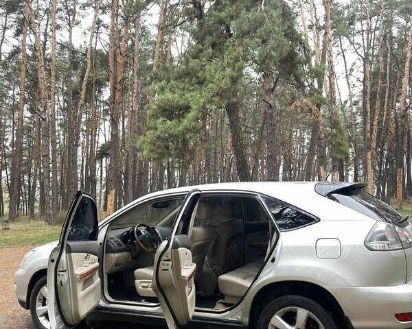 Серый Лексус РХ, объемом двигателя 3 л и пробегом 261 тыс. км за 7900 $, фото 4 на Automoto.ua