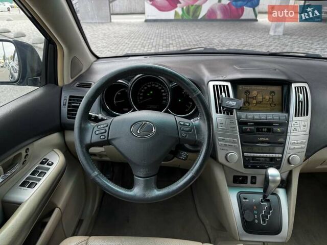 Лексус РХ 2006 у Києві на Automoto.ua Сірий Лексус РХ, об'ємом двигуна 3.3 л та пробігом 227 тис. км за 10500 $, фото 16 на Automoto.ua