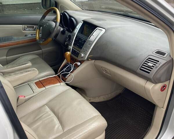 Серый Лексус РХ, объемом двигателя 3.5 л и пробегом 304 тыс. км за 9500 $, фото 4 на Automoto.ua