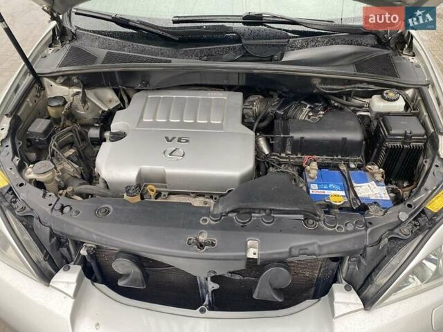 Серый Лексус РХ, объемом двигателя 3.5 л и пробегом 304 тыс. км за 9500 $, фото 10 на Automoto.ua