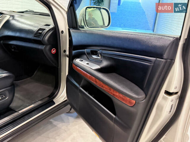 Серый Лексус РХ, объемом двигателя 3.31 л и пробегом 204 тыс. км за 9999 $, фото 39 на Automoto.ua