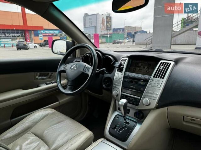 Лексус РХ 2006 у Києві на Automoto.ua Сірий Лексус РХ, об'ємом двигуна 3.3 л та пробігом 227 тис. км за 10500 $, фото 14 на Automoto.ua