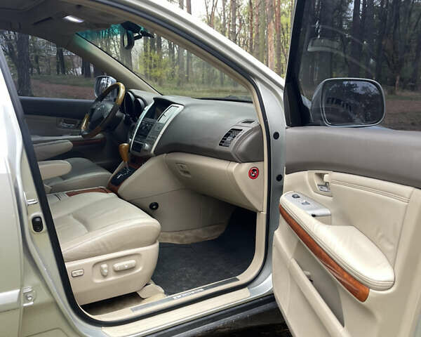 Серый Лексус РХ, объемом двигателя 3 л и пробегом 261 тыс. км за 7900 $, фото 15 на Automoto.ua