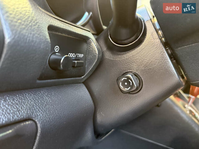 Сірий Лексус РХ, об'ємом двигуна 3.3 л та пробігом 204 тис. км за 9999 $, фото 59 на Automoto.ua