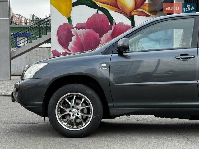 Лексус РХ 2006 у Києві на Automoto.ua Сірий Лексус РХ, об'ємом двигуна 3.3 л та пробігом 227 тис. км за 10500 $, фото 4 на Automoto.ua
