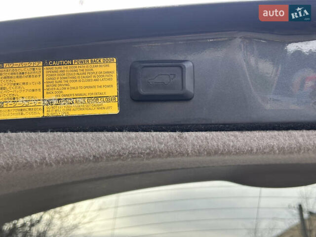 Сірий Лексус РХ, об'ємом двигуна 3.3 л та пробігом 258 тис. км за 9299 $, фото 35 на Automoto.ua