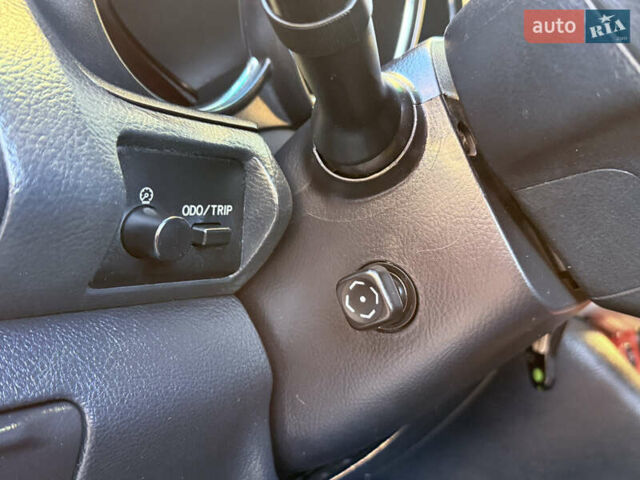 Сірий Лексус РХ, об'ємом двигуна 3.3 л та пробігом 204 тис. км за 9999 $, фото 92 на Automoto.ua