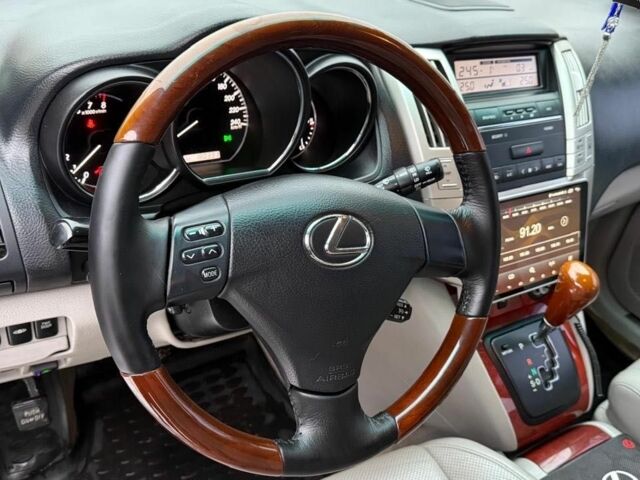 Сірий Лексус РХ, об'ємом двигуна 3.5 л та пробігом 180 тис. км за 10900 $, фото 18 на Automoto.ua