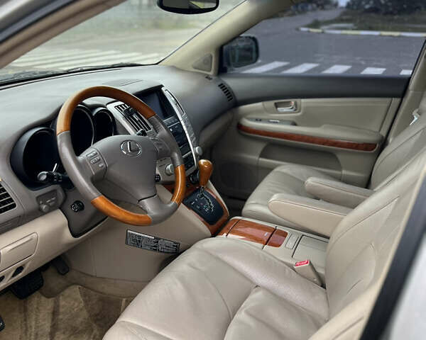 Серый Лексус РХ, объемом двигателя 3.46 л и пробегом 220 тыс. км за 12700 $, фото 6 на Automoto.ua