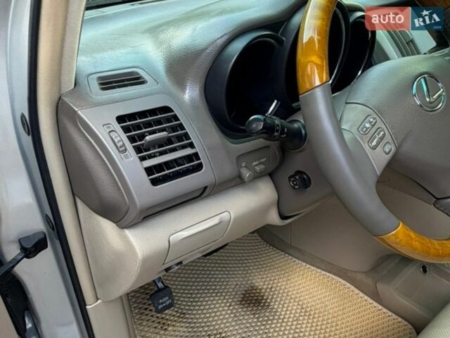 Сірий Лексус РХ, об'ємом двигуна 3.46 л та пробігом 256 тис. км за 7900 $, фото 9 на Automoto.ua