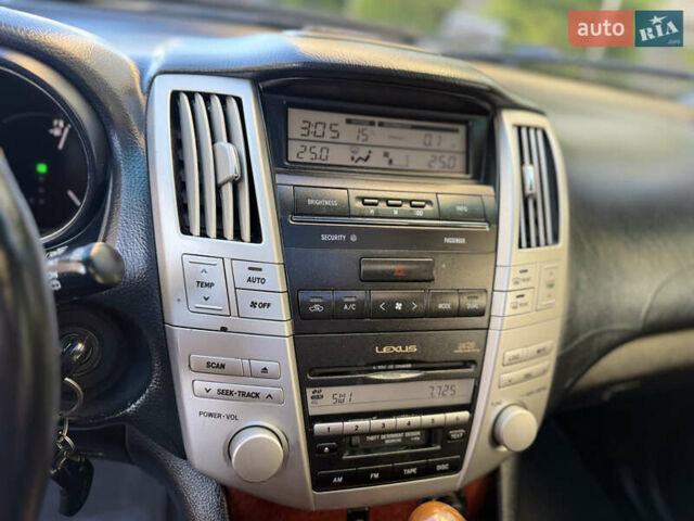 Сірий Лексус РХ, об'ємом двигуна 3.3 л та пробігом 204 тис. км за 9999 $, фото 53 на Automoto.ua
