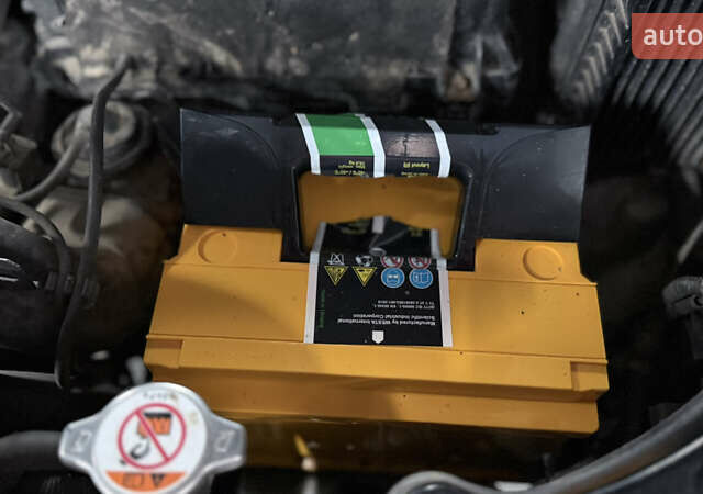 Серый Лексус РХ, объемом двигателя 3.31 л и пробегом 204 тыс. км за 9999 $, фото 22 на Automoto.ua