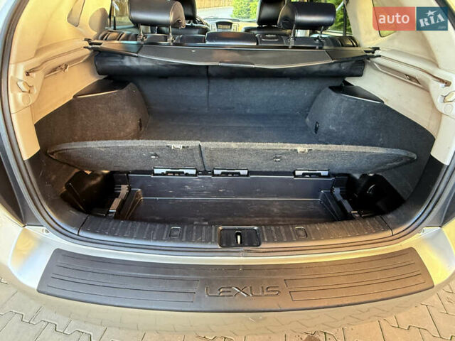 Серый Лексус РХ, объемом двигателя 3.31 л и пробегом 204 тыс. км за 9999 $, фото 74 на Automoto.ua