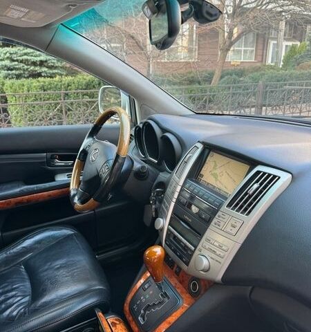 Серый Лексус РХ, объемом двигателя 3.46 л и пробегом 235 тыс. км за 9500 $, фото 2 на Automoto.ua