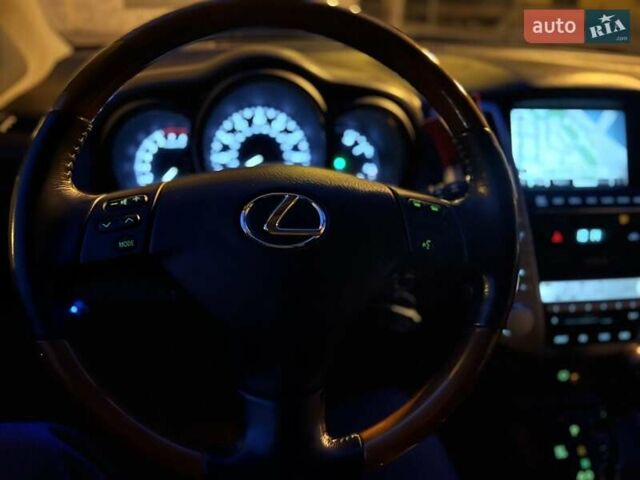 Серый Лексус РХ, объемом двигателя 3.46 л и пробегом 270 тыс. км за 13999 $, фото 4 на Automoto.ua