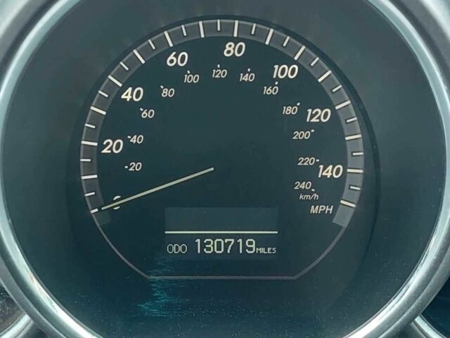 Серый Лексус РХ, объемом двигателя 3.3 л и пробегом 210 тыс. км за 10000 $, фото 11 на Automoto.ua