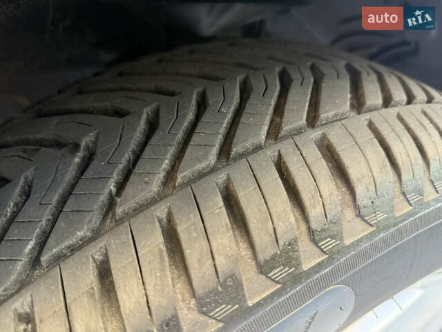 Сірий Лексус РХ, об'ємом двигуна 3.3 л та пробігом 204 тис. км за 9999 $, фото 50 на Automoto.ua