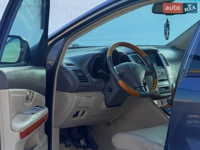 Серый Лексус РХ, объемом двигателя 3.46 л и пробегом 265 тыс. км за 10199 $, фото 2 на Automoto.ua