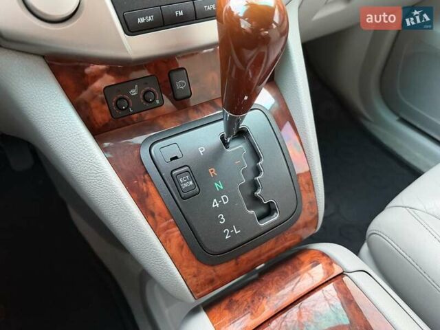 Серый Лексус РХ, объемом двигателя 3.5 л и пробегом 183 тыс. км за 11500 $, фото 18 на Automoto.ua